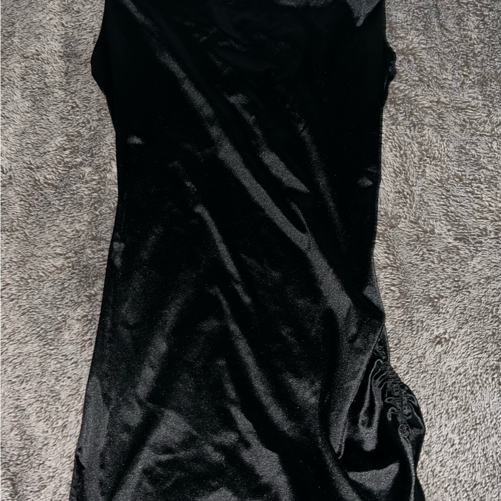 Black Sleeveless Sheath Mini Dress